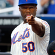Illustration for article titled The Story Of 50 Cents Abysmal First Pitch, In Three Photos